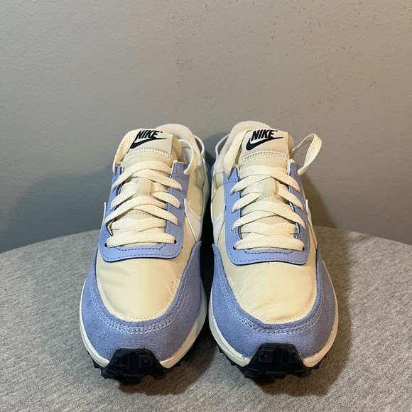 Nike Waffle Debut Soft Pearl/White Athletic Women's Shoe Size 7 DH9523-007​​ - Picture 3 of 10